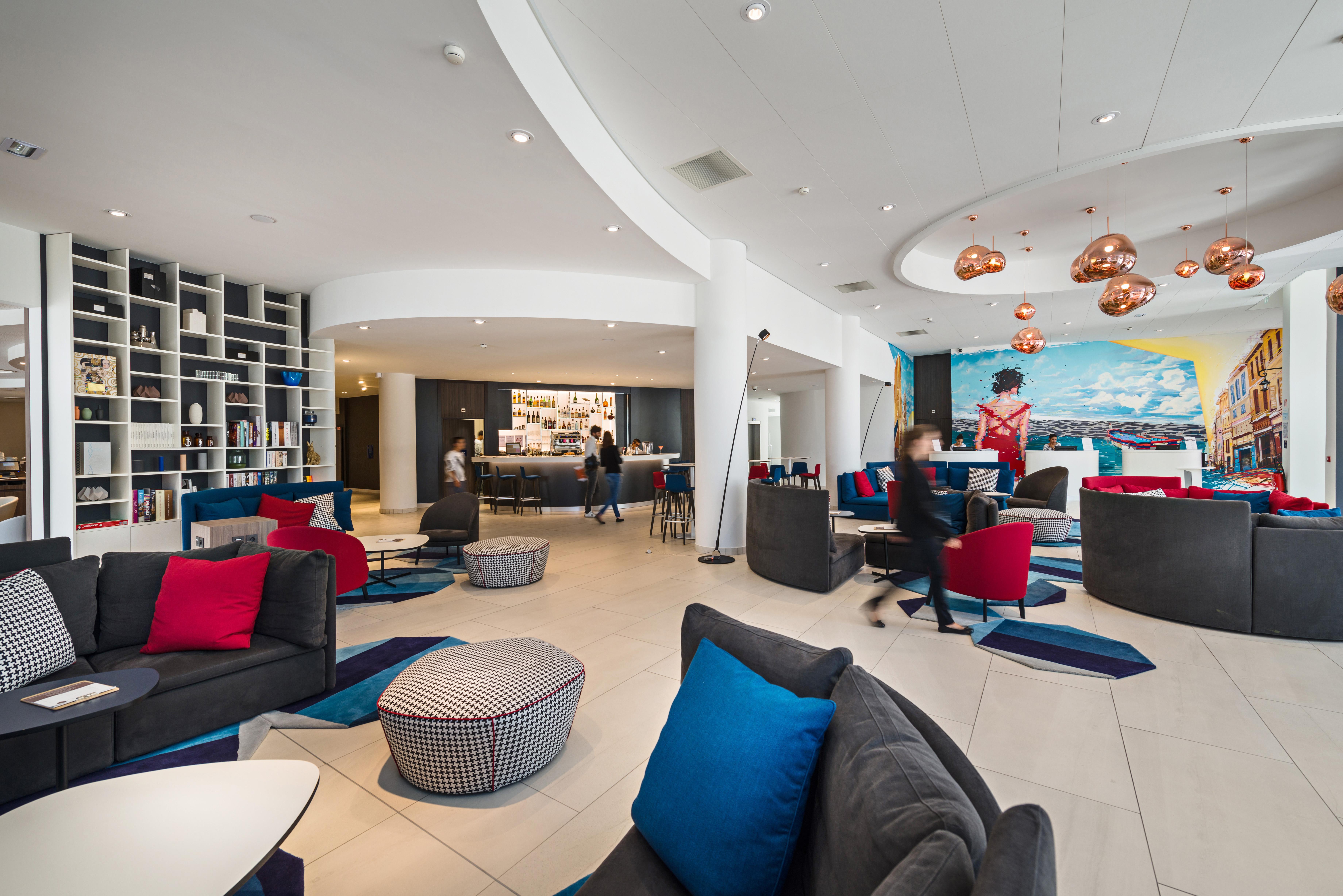 Golden Tulip Marseille Euromed Hotel Exterior photo